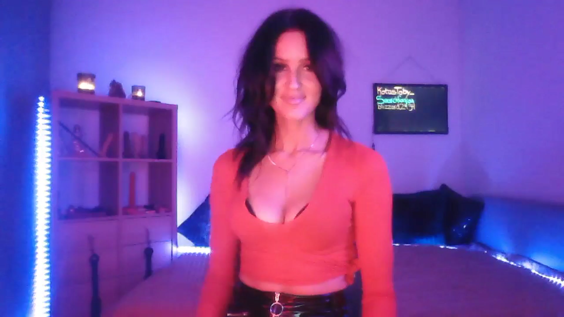 Gallery image thumbnail from DakotaCox's myfreecams stream on, 01/11/2025, 05:28 image 6 of 20