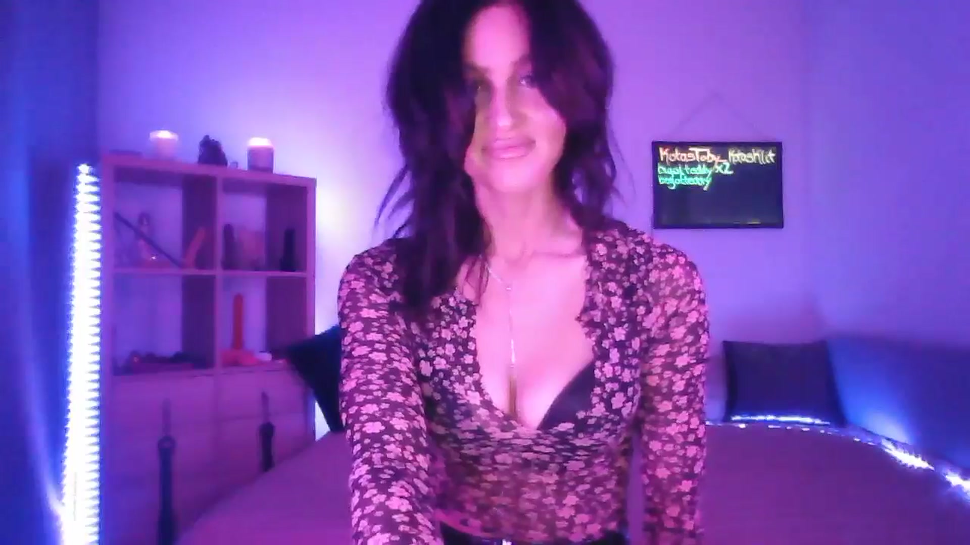 Gallery image thumbnail from DakotaCox's myfreecams stream on, 01/14/2025, 05:40 image 2 of 20