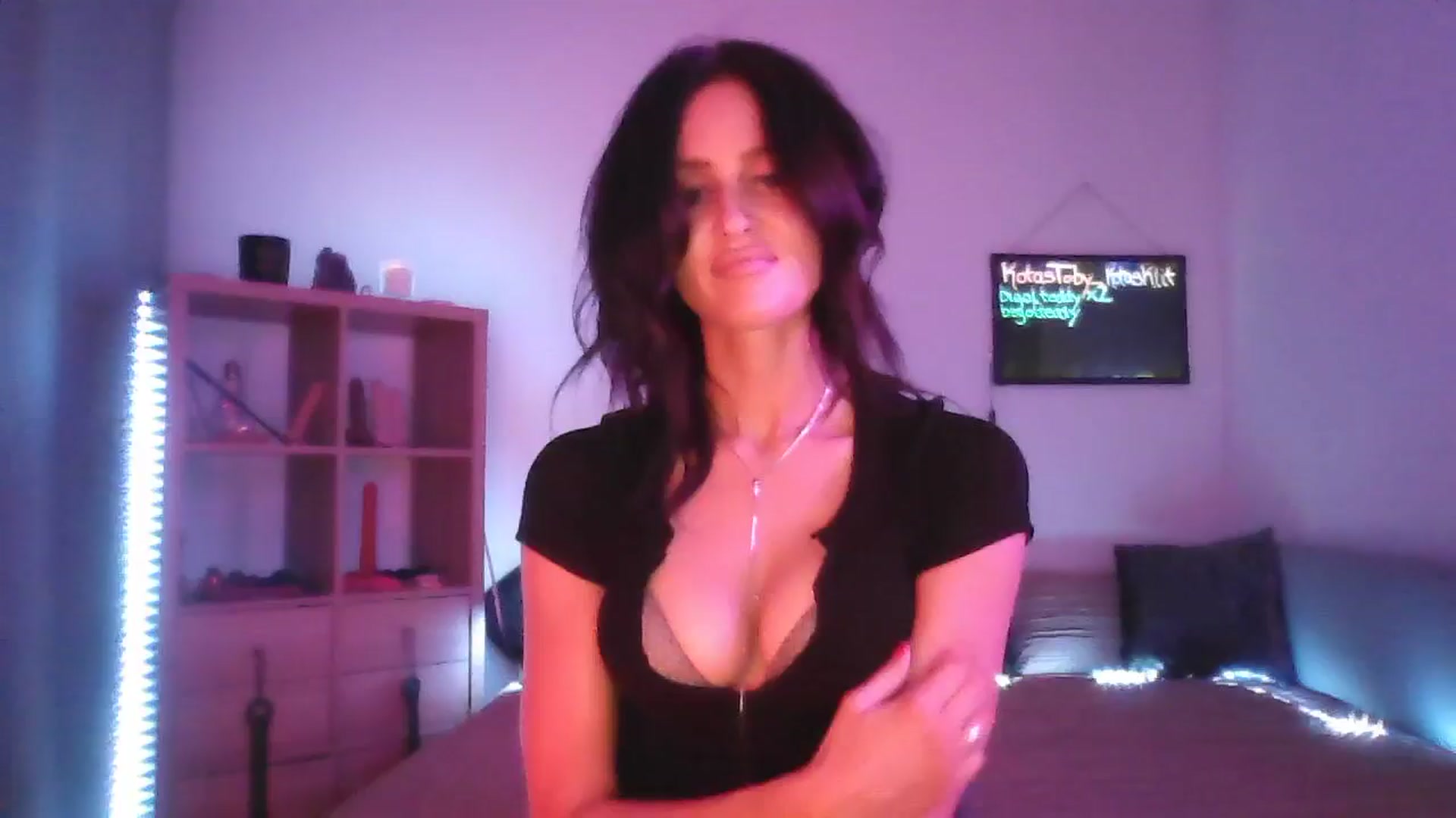 Gallery image thumbnail from DakotaCox's myfreecams stream on, 01/20/2025, 03:58 image 3 of 20