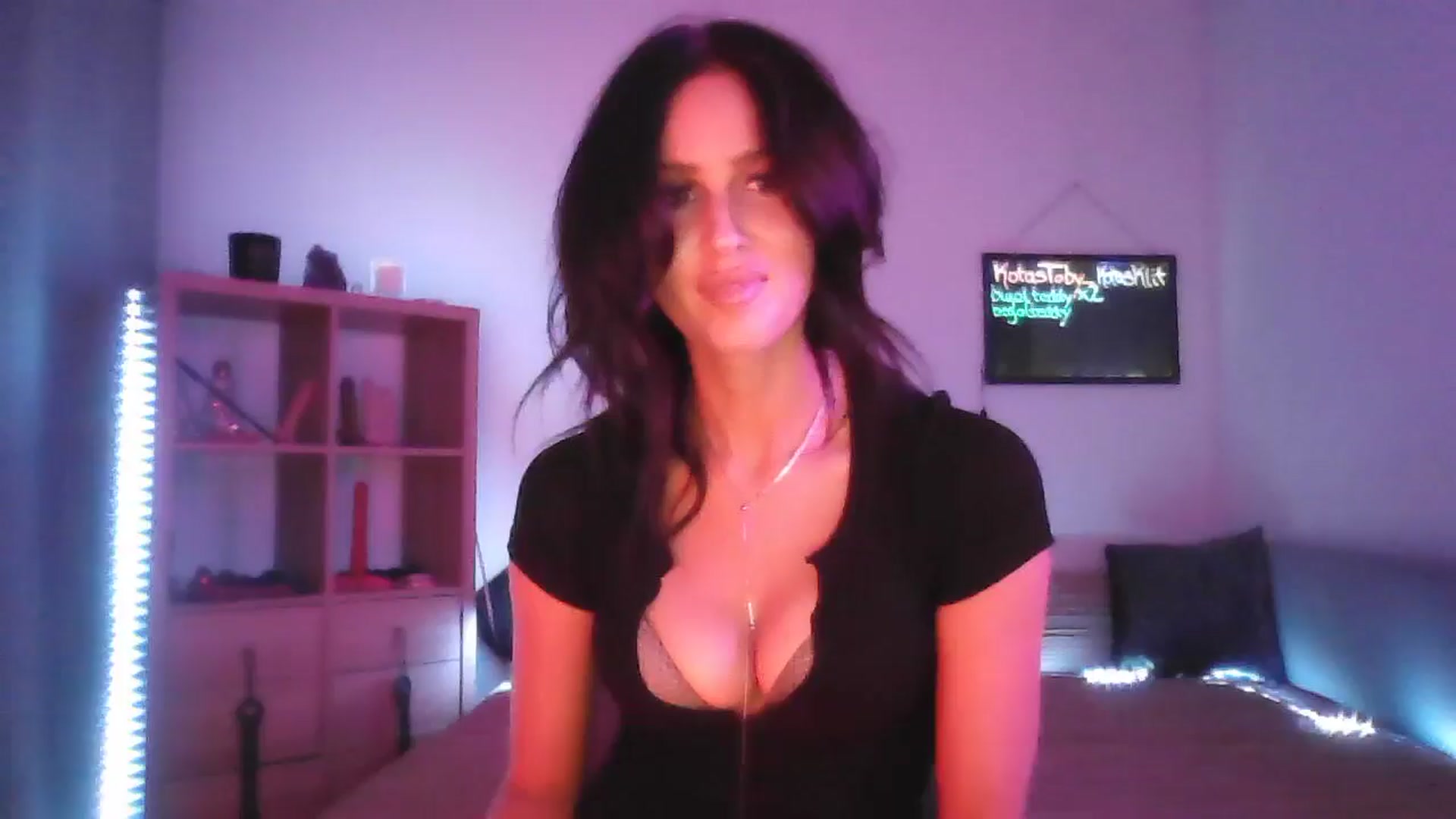 Gallery image thumbnail from DakotaCox's myfreecams stream on, 01/20/2025, 03:58 image 1 of 20