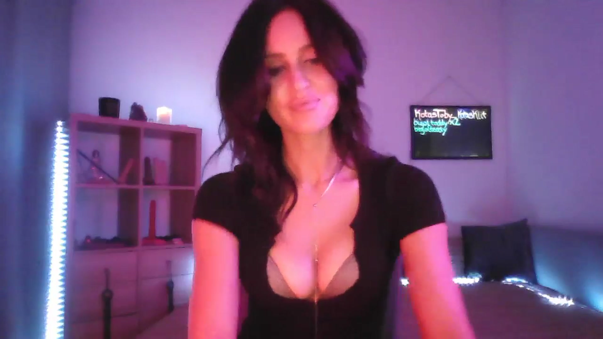 Gallery image thumbnail from DakotaCox's myfreecams stream on, 01/20/2025, 03:58 image 11 of 20