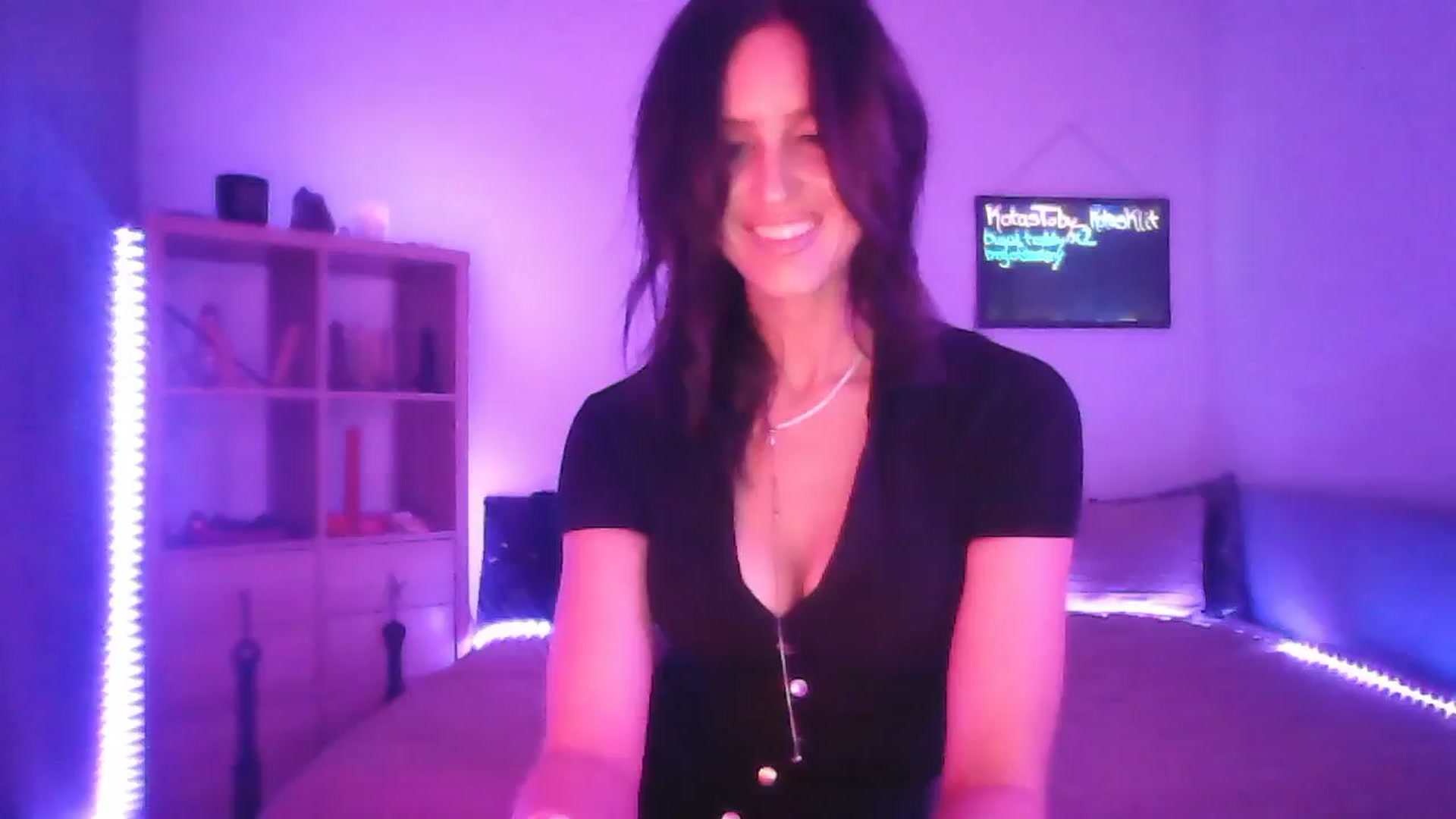 Gallery image thumbnail from DakotaCox's myfreecams stream on, 02/01/2025, 04:52 image 19 of 20