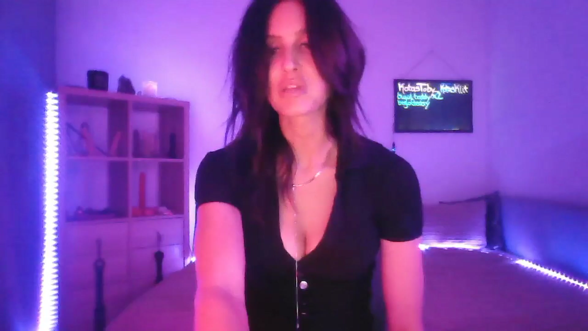 Gallery image thumbnail from DakotaCox's myfreecams stream on, 02/01/2025, 05:08 image 19 of 20