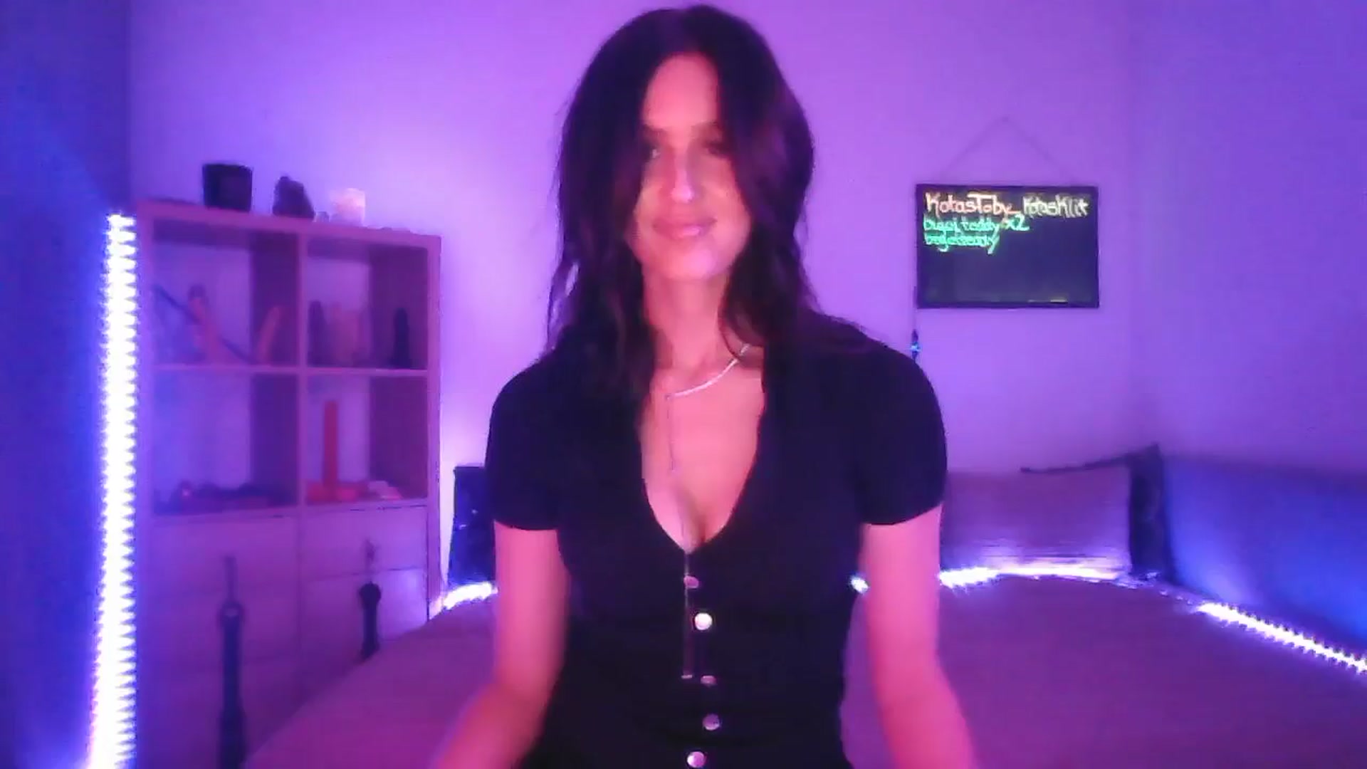 Gallery image thumbnail from DakotaCox's myfreecams stream on, 02/01/2025, 05:08 image 4 of 20