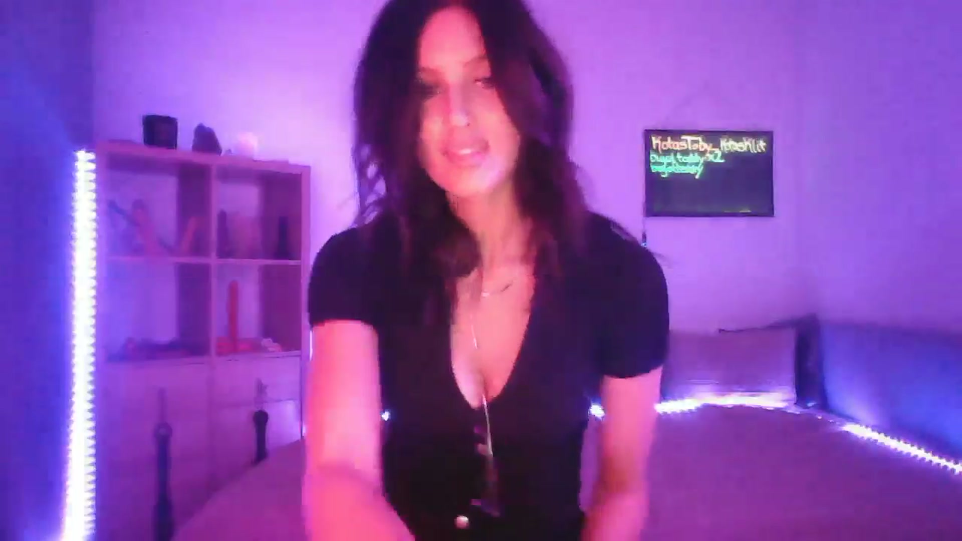 Gallery image thumbnail from DakotaCox's myfreecams stream on, 02/01/2025, 05:08 image 9 of 20