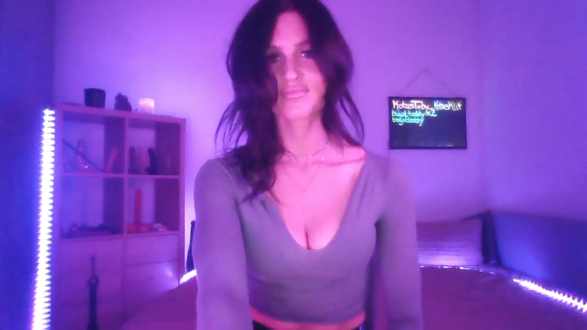 Gallery image thumbnail from DakotaCox's myfreecams stream on, 02/02/2025, 04:25 image 10 of 20