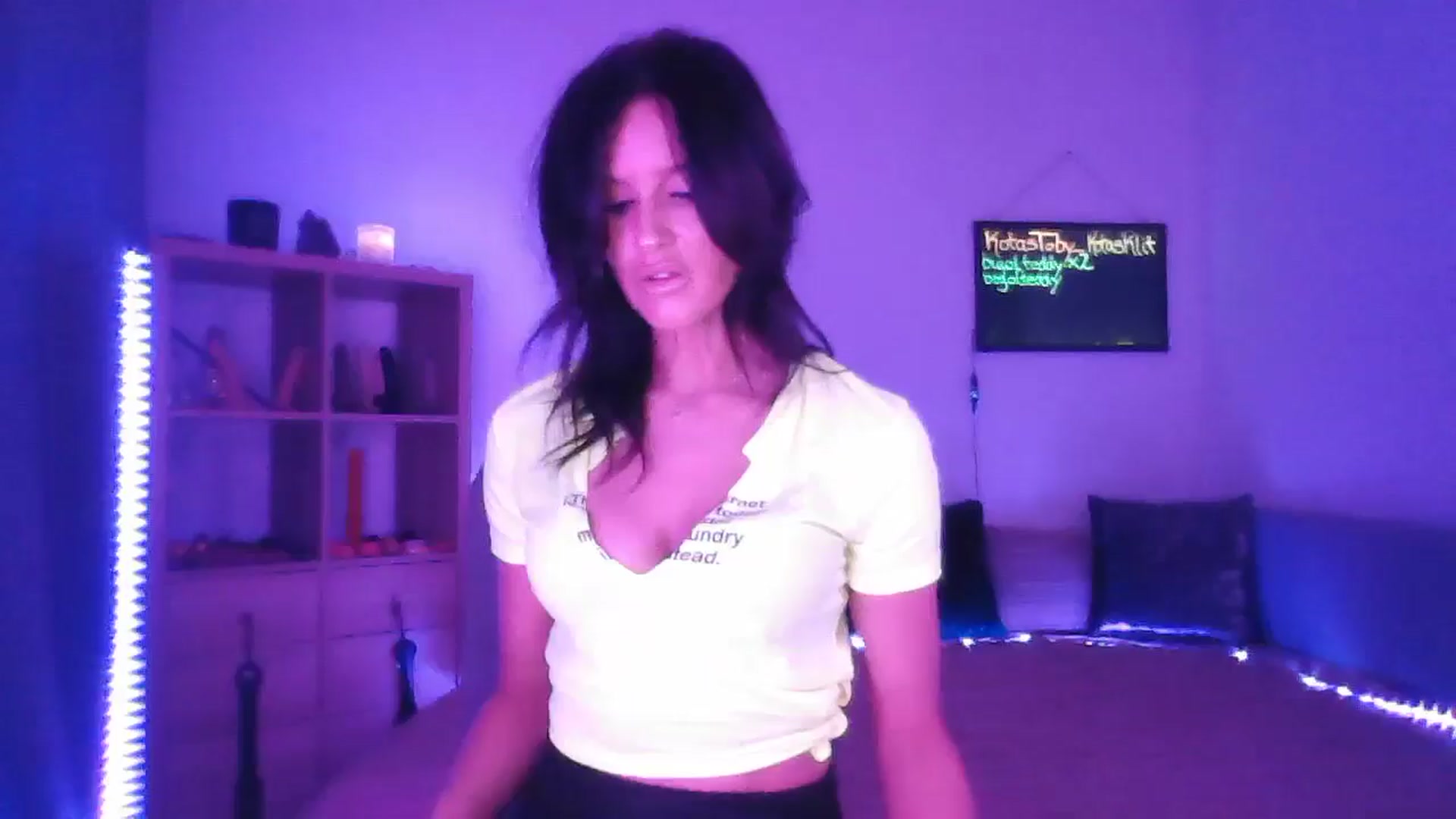 Gallery image thumbnail from DakotaCox's myfreecams stream on, 02/03/2025, 03:31 image 6 of 20