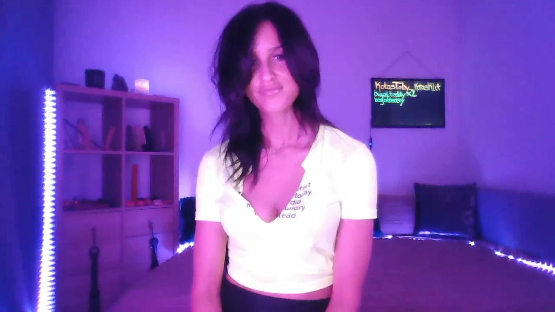 Gallery image thumbnail from DakotaCox's myfreecams stream on, 02/03/2025, 03:31 image 20 of 20