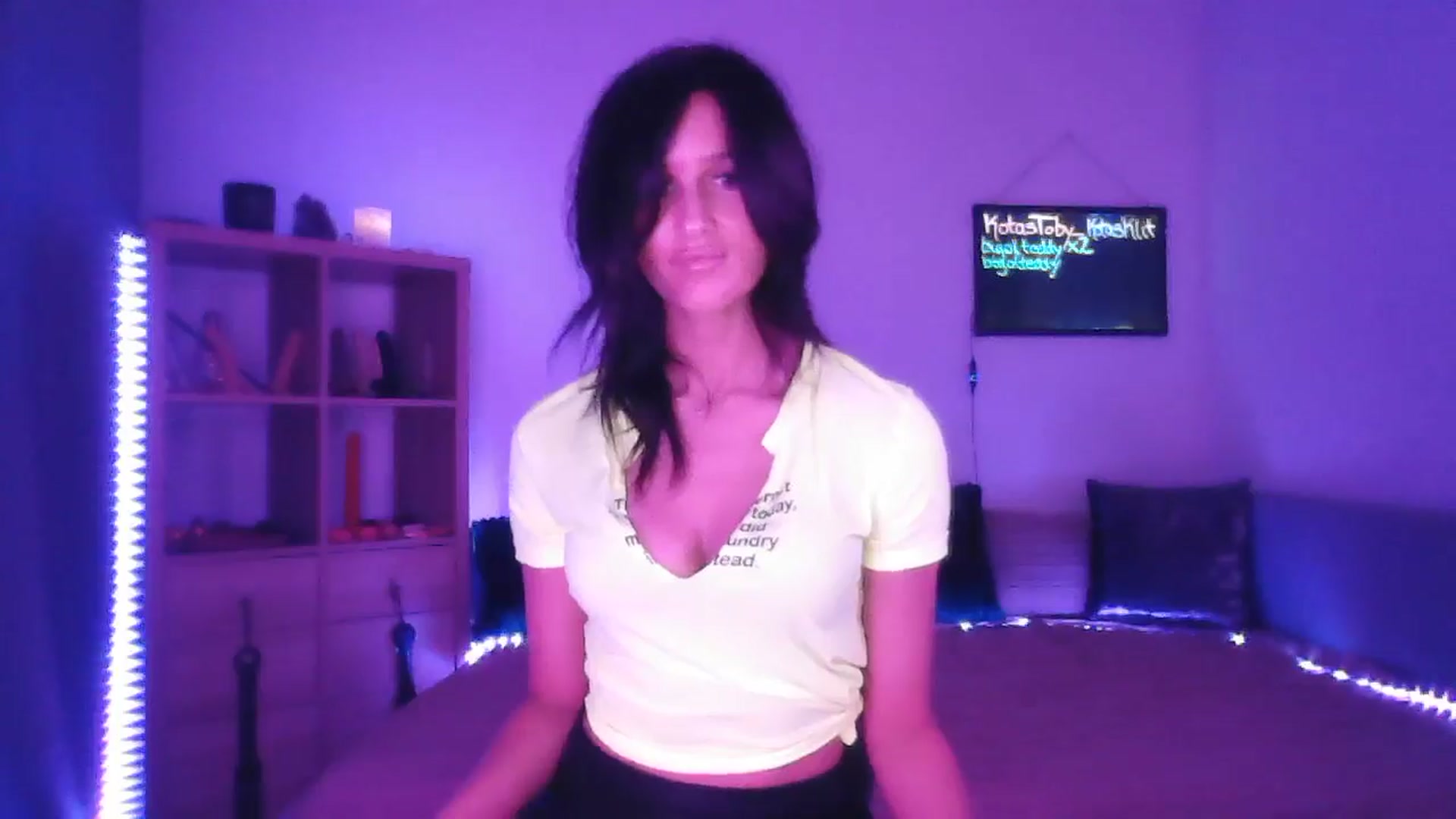 Gallery image thumbnail from DakotaCox's myfreecams stream on, 02/03/2025, 03:31 image 17 of 20