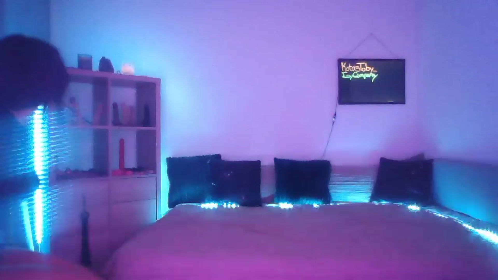 Gallery image thumbnail from DakotaCox's myfreecams stream on, 02/10/2025, 06:23 image 7 of 20