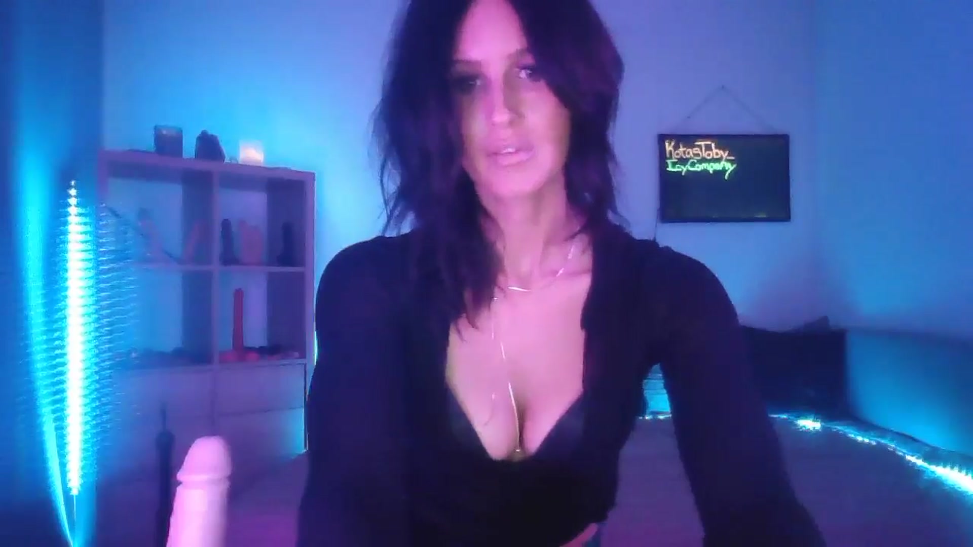 Gallery image thumbnail from DakotaCox's myfreecams stream on, 02/10/2025, 06:23 image 19 of 20