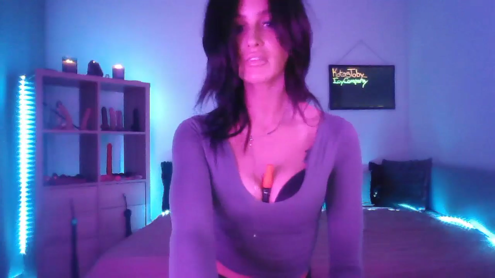Gallery image thumbnail from DakotaCox's myfreecams stream on, 02/16/2025, 03:00 image 8 of 20