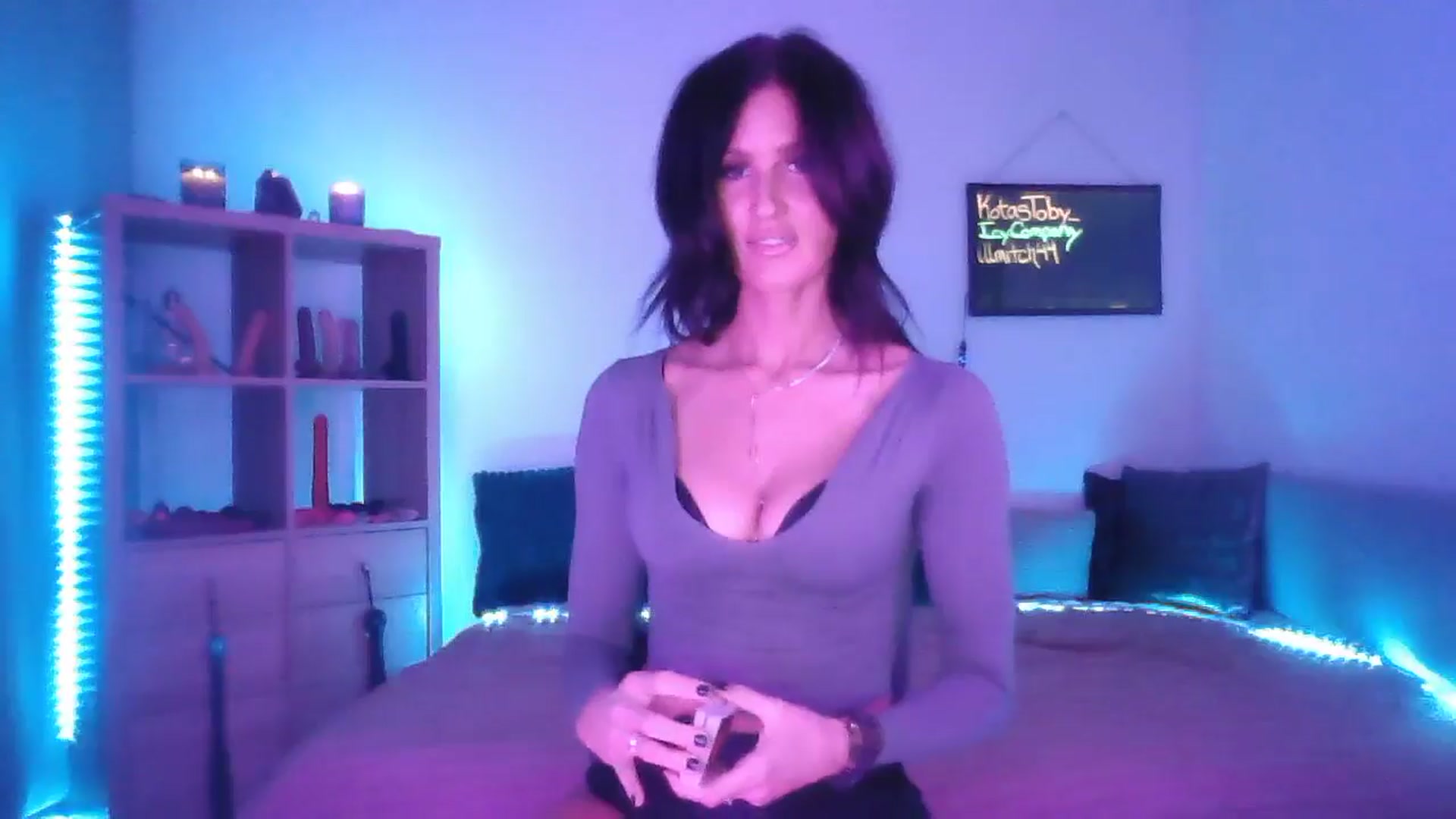 Gallery image thumbnail from DakotaCox's myfreecams stream on, 02/16/2025, 03:00 image 18 of 20