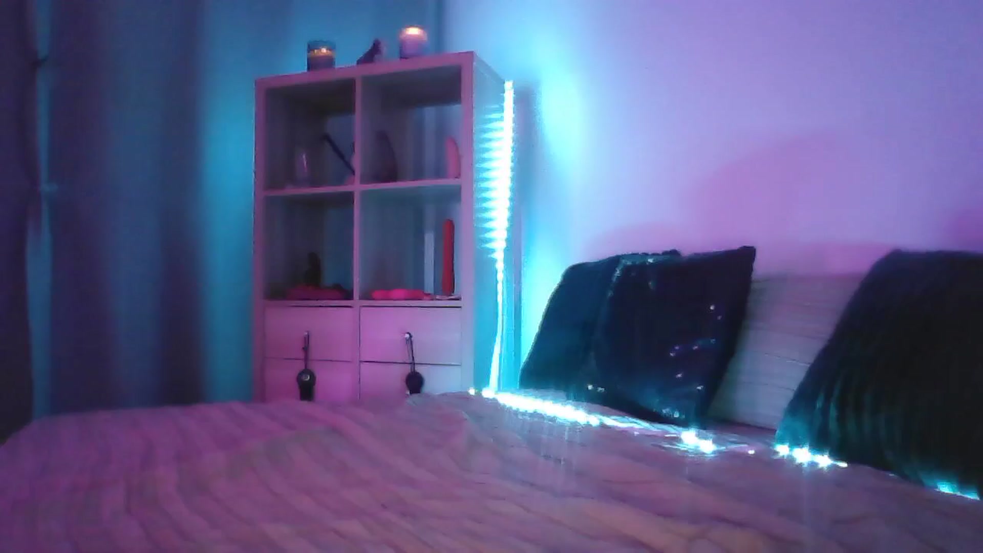 Gallery image thumbnail from DakotaCox's myfreecams stream on, 02/16/2025, 05:47 image 4 of 20
