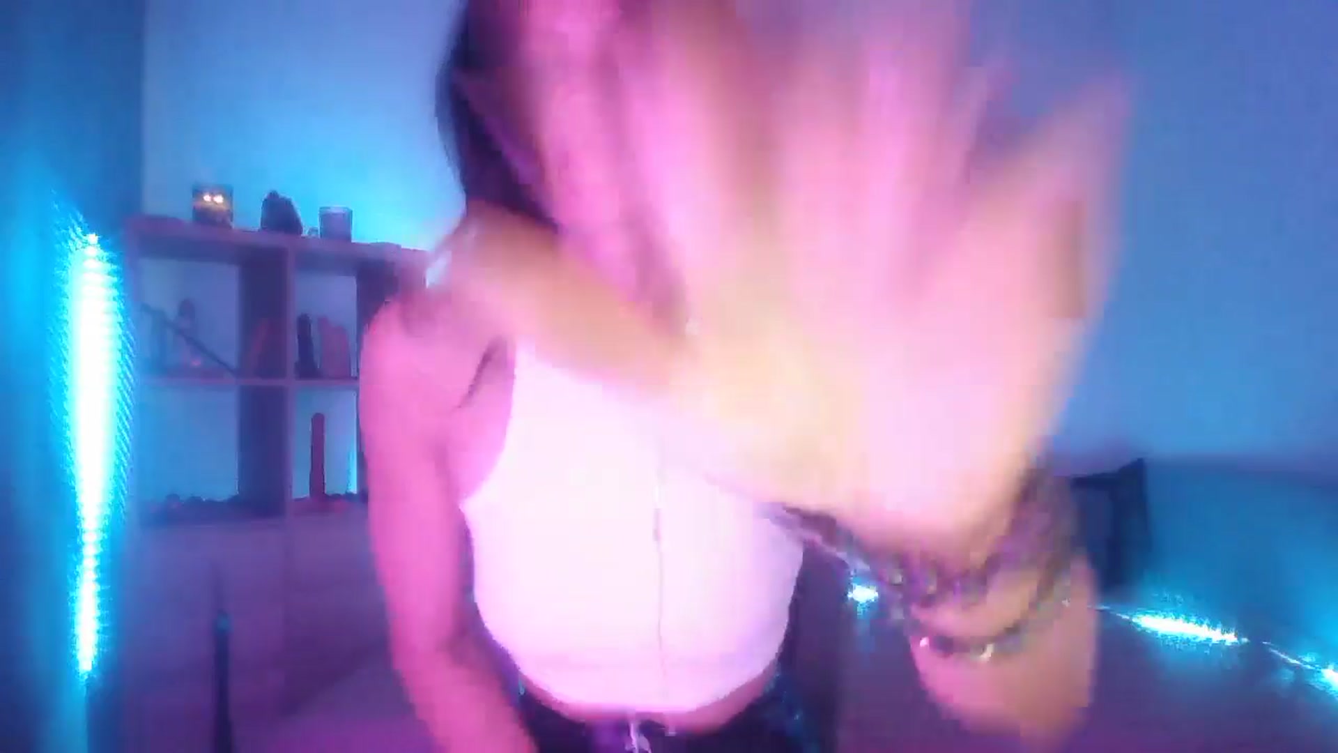 Gallery image thumbnail from DakotaCox's myfreecams stream on, 02/17/2025, 06:33 image 12 of 20
