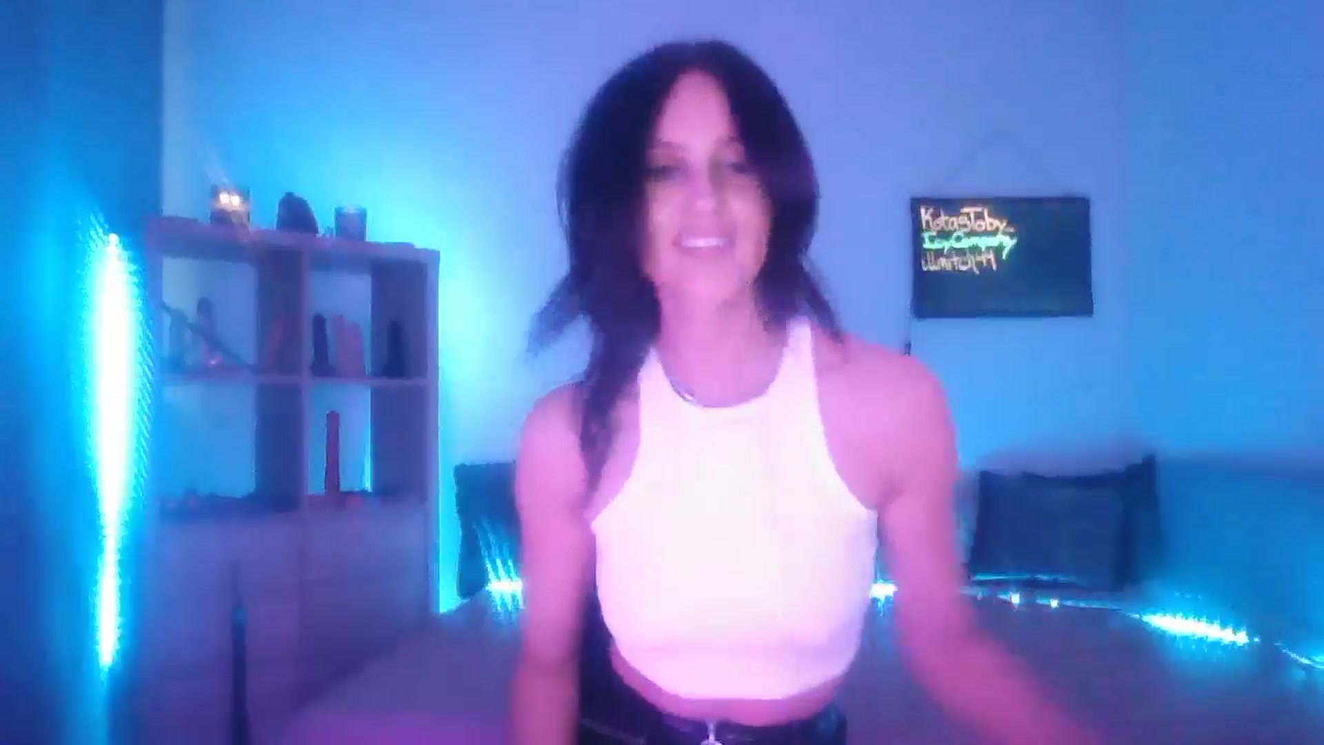 Gallery image thumbnail from DakotaCox's myfreecams stream on, 02/17/2025, 06:33 image 20 of 20