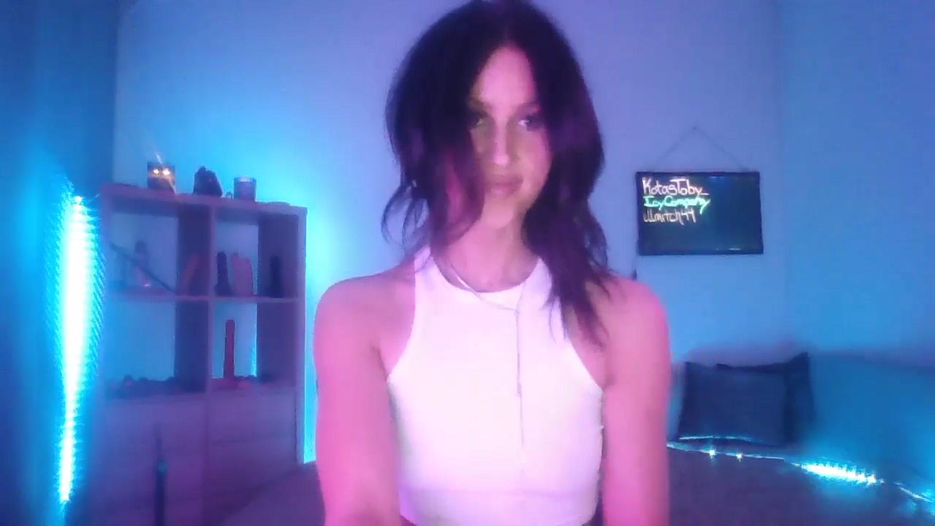 Gallery image thumbnail from DakotaCox's myfreecams stream on, 02/17/2025, 06:33 image 10 of 20