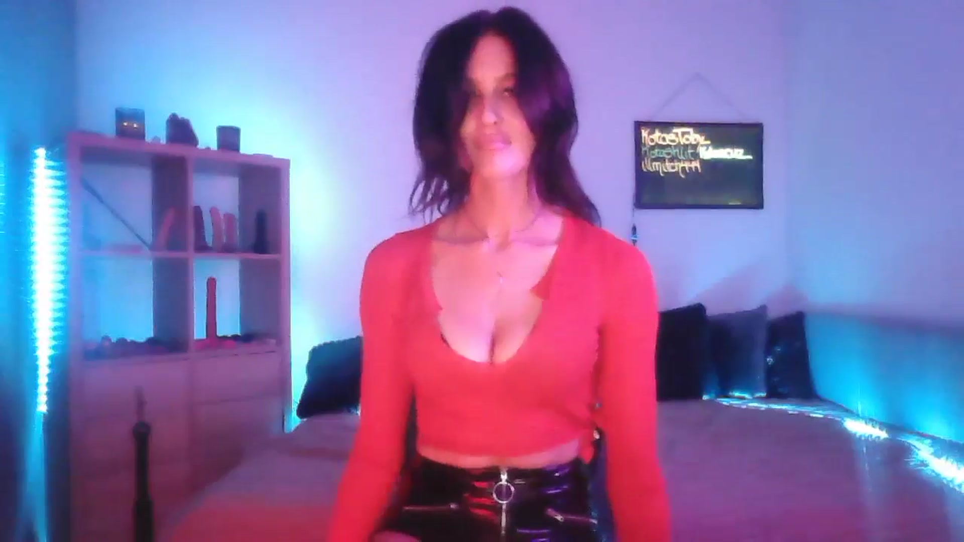 Gallery image thumbnail from DakotaCox's myfreecams stream on, 03/04/2025, 05:54 image 4 of 20