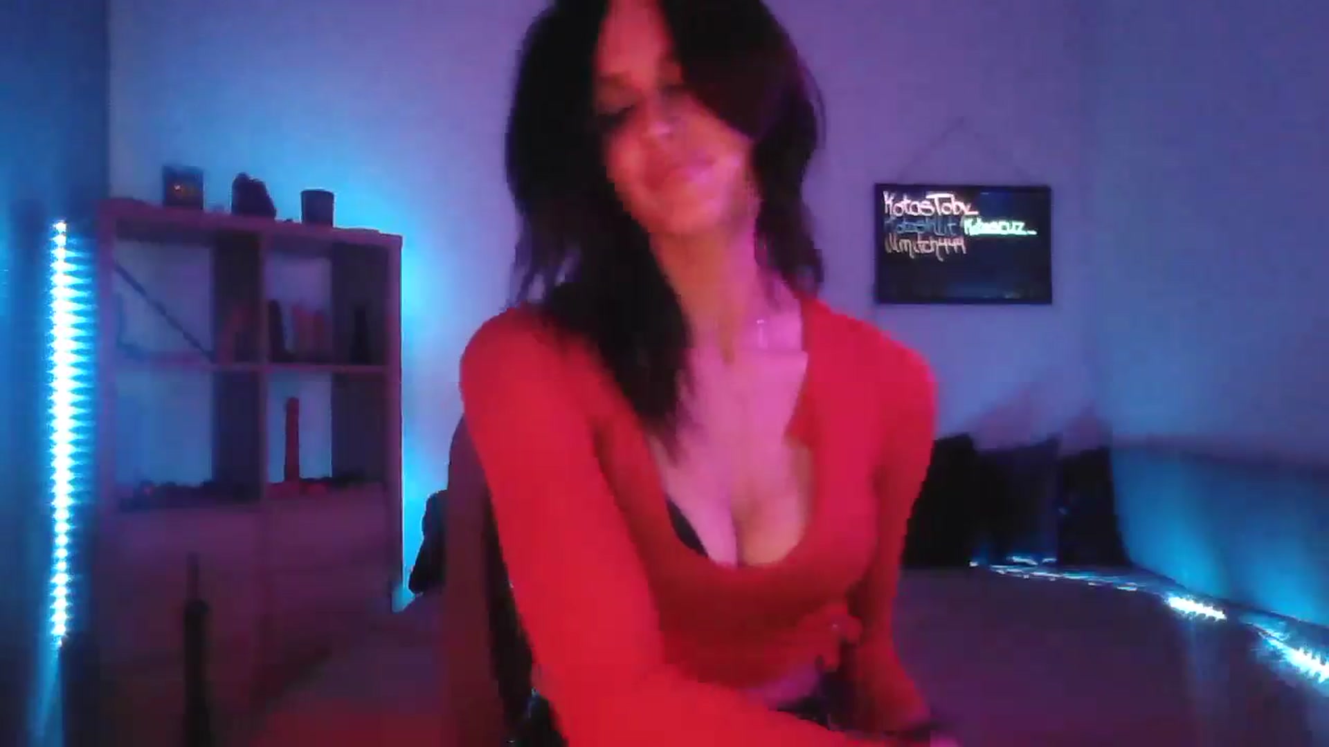 Gallery image thumbnail from DakotaCox's myfreecams stream on, 03/04/2025, 05:54 image 17 of 20
