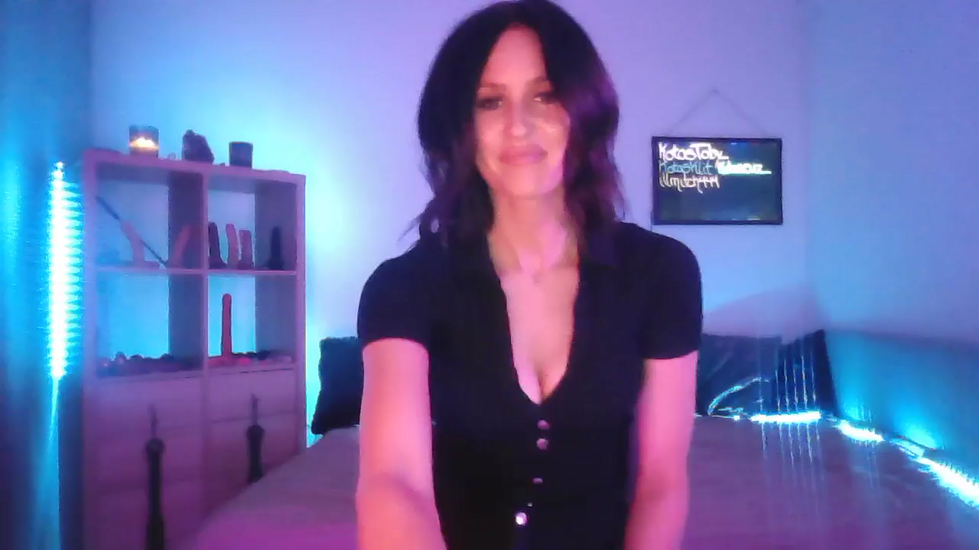 Gallery image thumbnail from DakotaCox's myfreecams stream on, 03/05/2025, 03:16 image 19 of 20