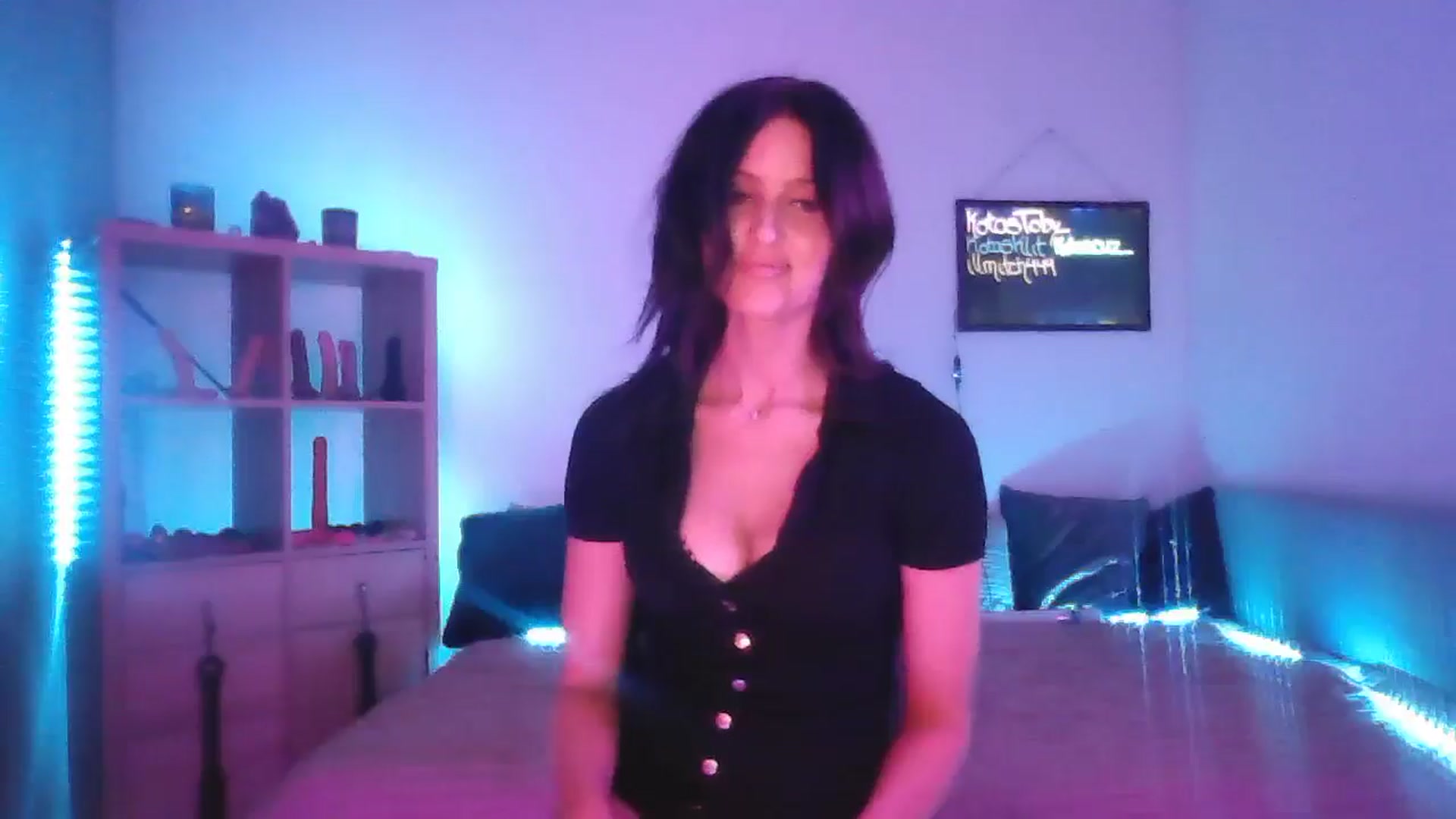 Gallery image thumbnail from DakotaCox's myfreecams stream on, 03/05/2025, 05:08 image 5 of 20