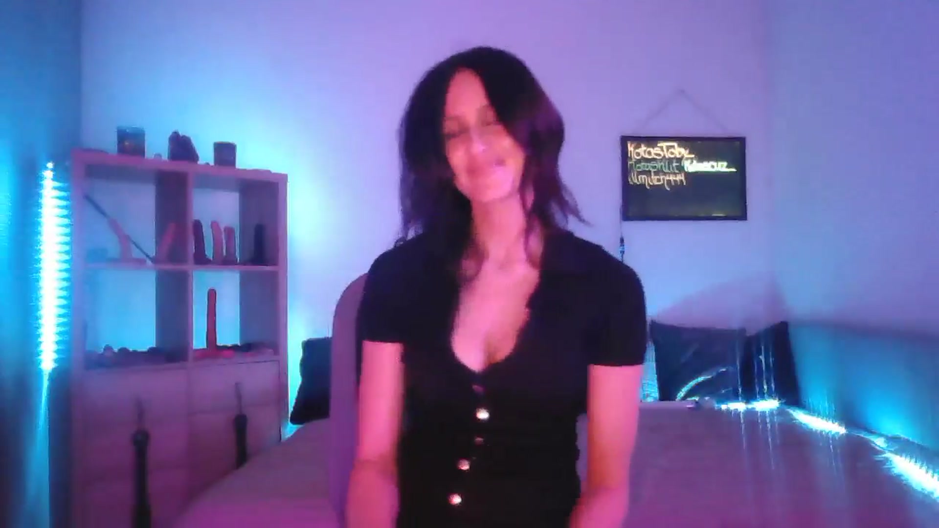 Gallery image thumbnail from DakotaCox's myfreecams stream on, 03/05/2025, 05:22 image 14 of 20