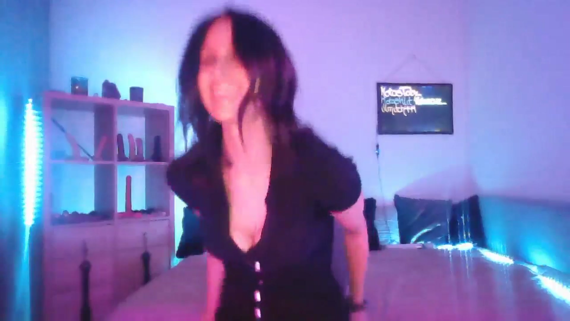 Gallery image thumbnail from DakotaCox's myfreecams stream on, 03/05/2025, 05:22 image 7 of 20