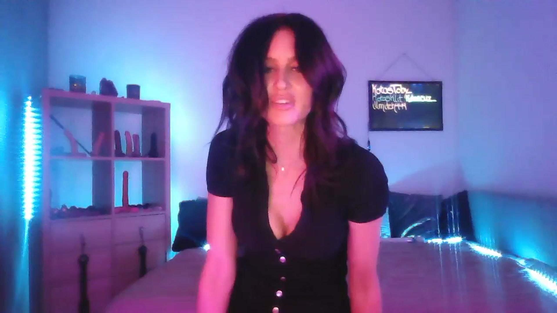Gallery image thumbnail from DakotaCox's myfreecams stream on, 03/05/2025, 05:22 image 8 of 20