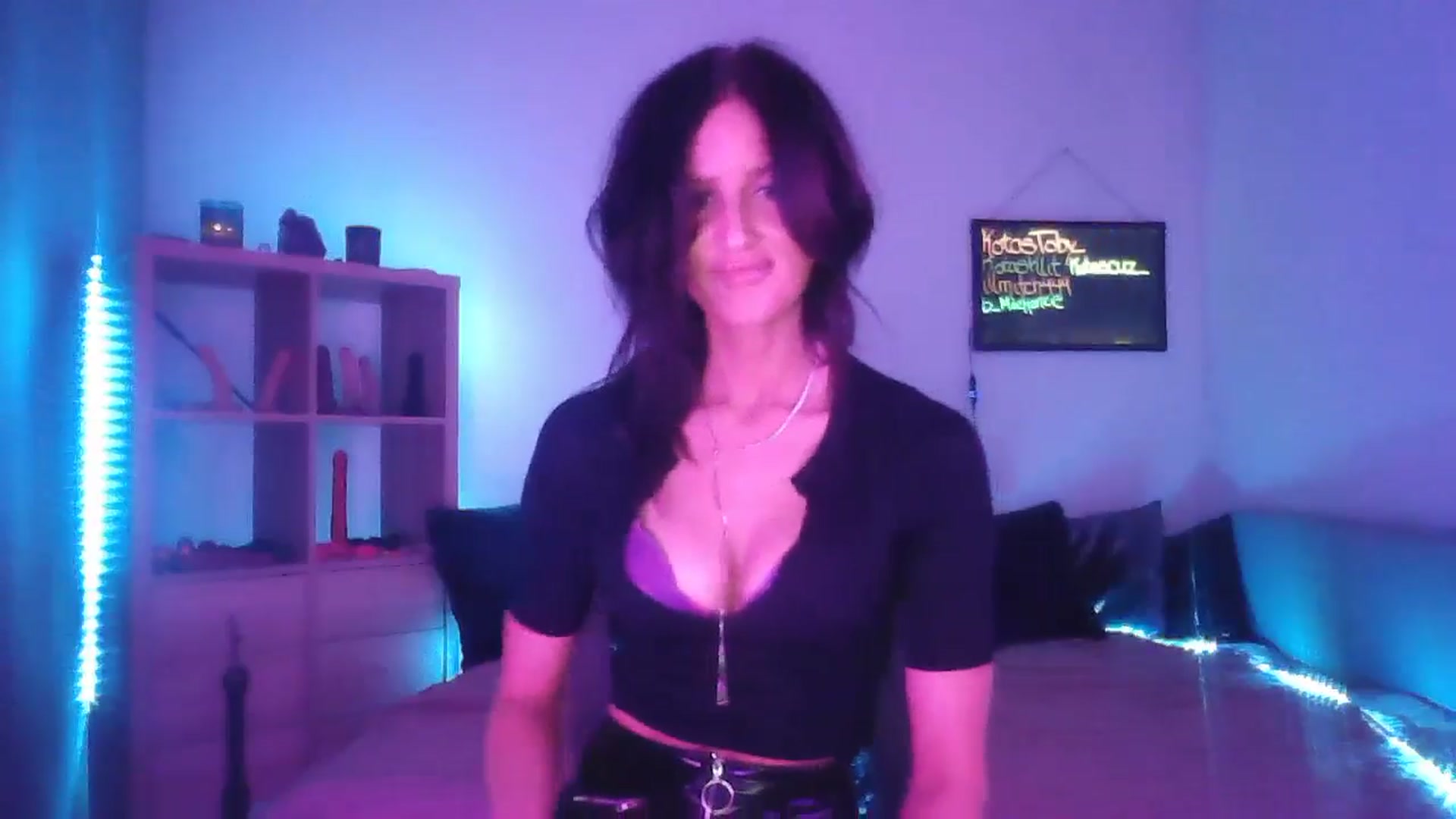 Gallery image thumbnail from DakotaCox's myfreecams stream on, 03/08/2025, 04:14 image 19 of 20