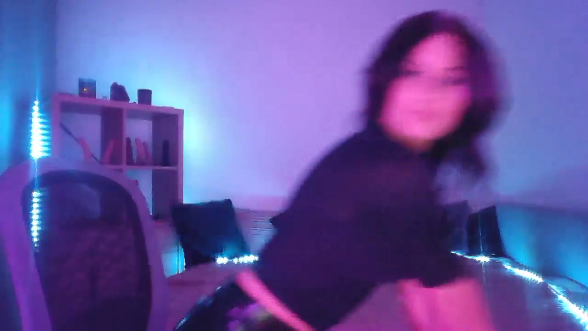 Gallery image thumbnail from DakotaCox's myfreecams stream on, 03/08/2025, 04:56 image 8 of 20