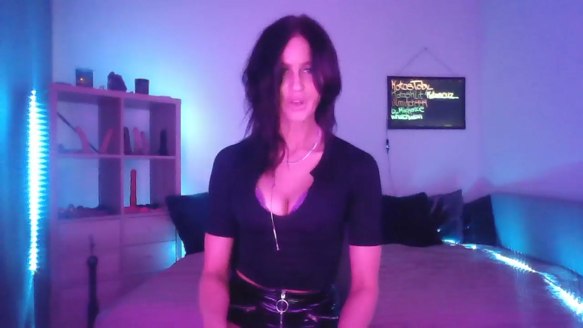 Gallery image thumbnail from DakotaCox's myfreecams stream on, 03/08/2025, 05:29 image 18 of 20