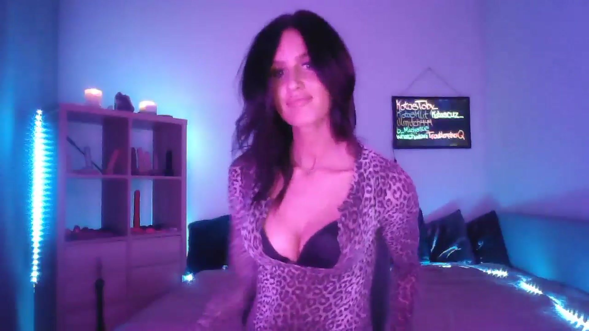Gallery image thumbnail from DakotaCox's myfreecams stream on, 03/10/2025, 04:11 image 18 of 20