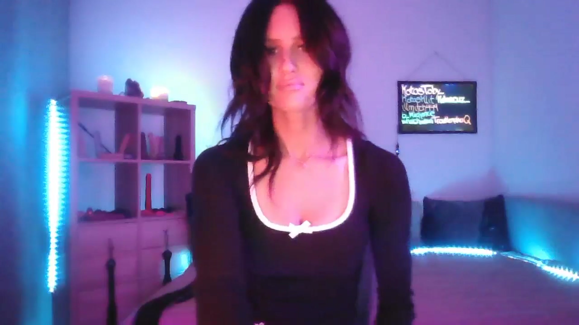 Gallery image thumbnail from DakotaCox's myfreecams stream on, 03/14/2025, 02:04 image 8 of 20