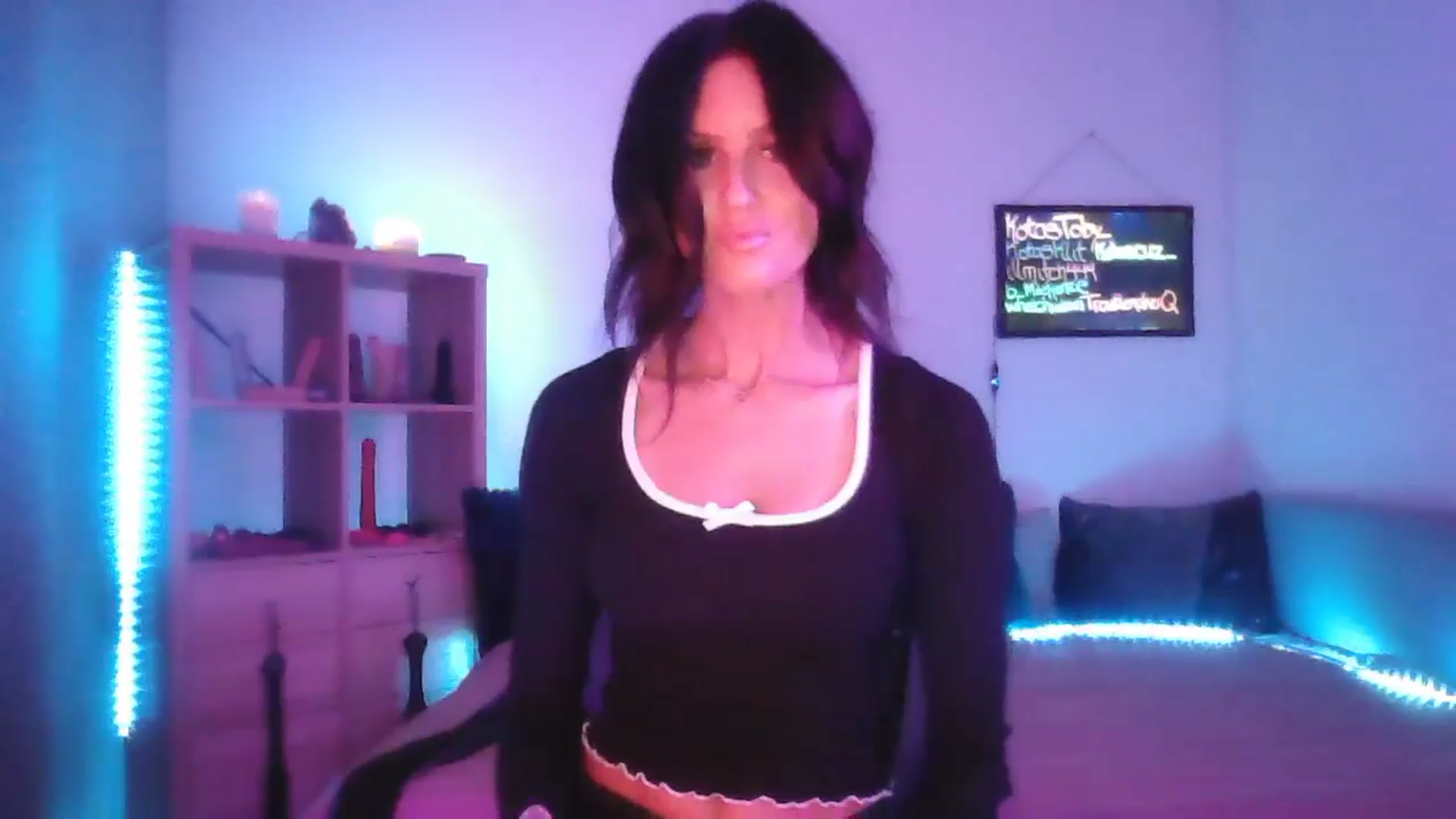 Gallery image thumbnail from DakotaCox's myfreecams stream on, 03/14/2025, 02:04 image 20 of 20