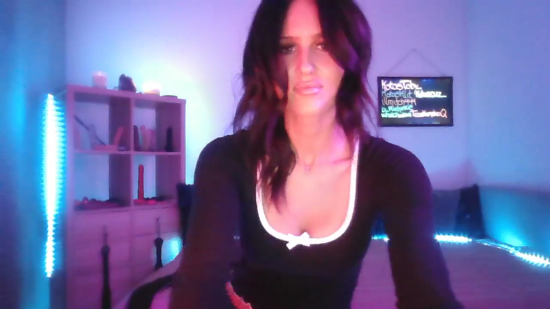 Gallery image thumbnail from DakotaCox's myfreecams stream on, 03/14/2025, 02:04 image 2 of 20