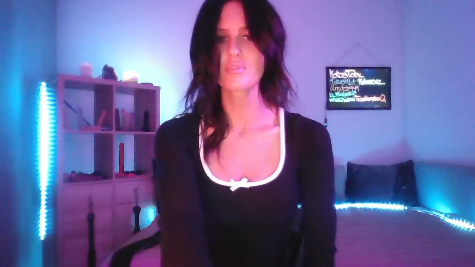 Gallery image thumbnail from DakotaCox's myfreecams stream on, 03/14/2025, 02:04 image 13 of 20