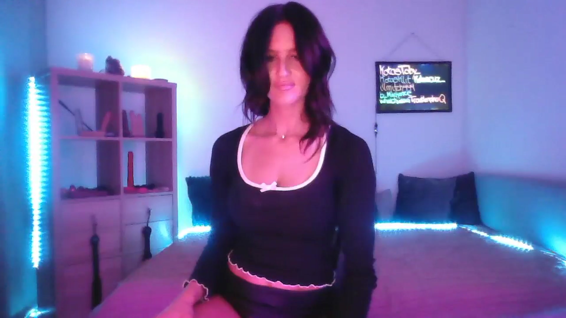 Gallery image thumbnail from DakotaCox's myfreecams stream on, 03/14/2025, 05:31 image 3 of 20