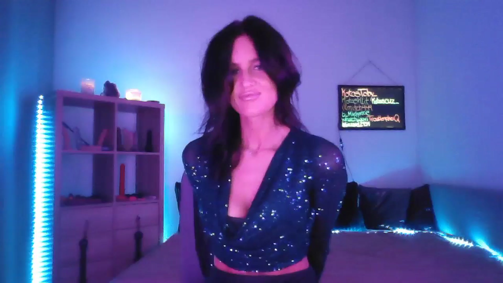 Gallery image thumbnail from DakotaCox's myfreecams stream on, 03/19/2025, 02:13 image 8 of 20