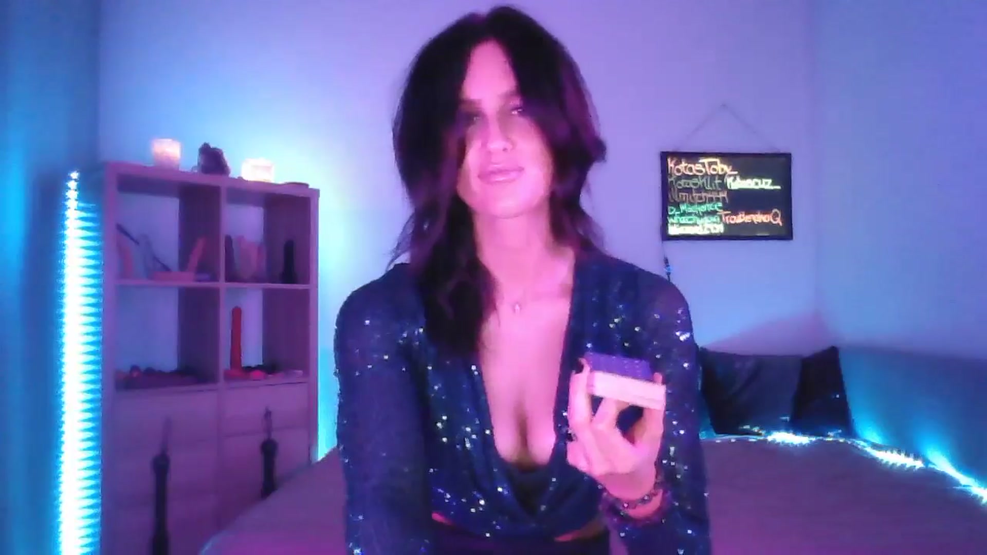 Gallery image thumbnail from DakotaCox's myfreecams stream on, 03/19/2025, 03:09 image 5 of 20