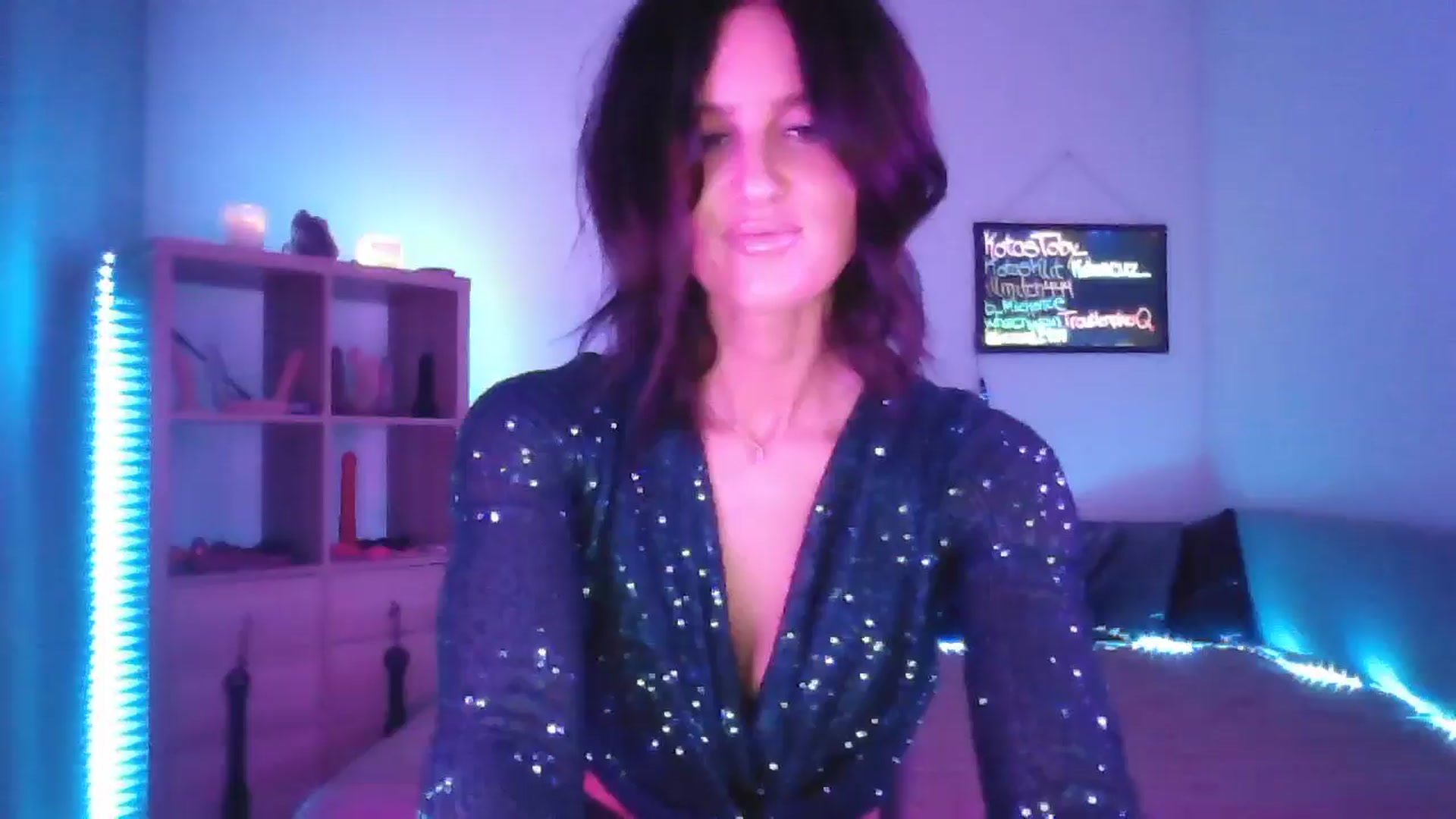 Gallery image thumbnail from DakotaCox's myfreecams stream on, 03/19/2025, 03:09 image 8 of 20