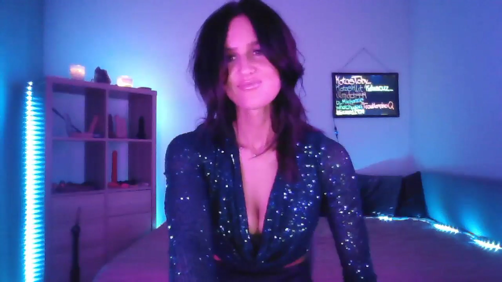 Gallery image thumbnail from DakotaCox's myfreecams stream on, 03/19/2025, 04:26 image 2 of 20