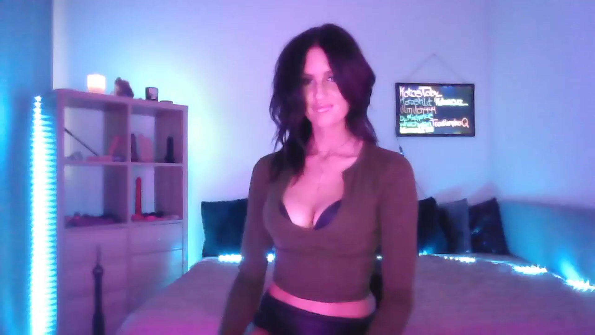 Gallery image thumbnail from DakotaCox's myfreecams stream on, 03/28/2025, 05:39 image 11 of 20