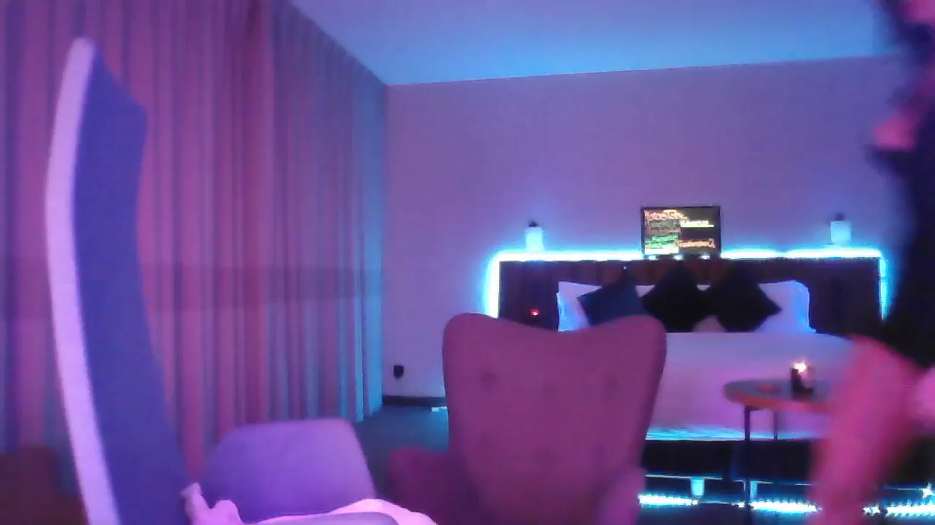 Gallery image thumbnail from DakotaCox's myfreecams stream on, 03/29/2025, 04:09 image 4 of 20
