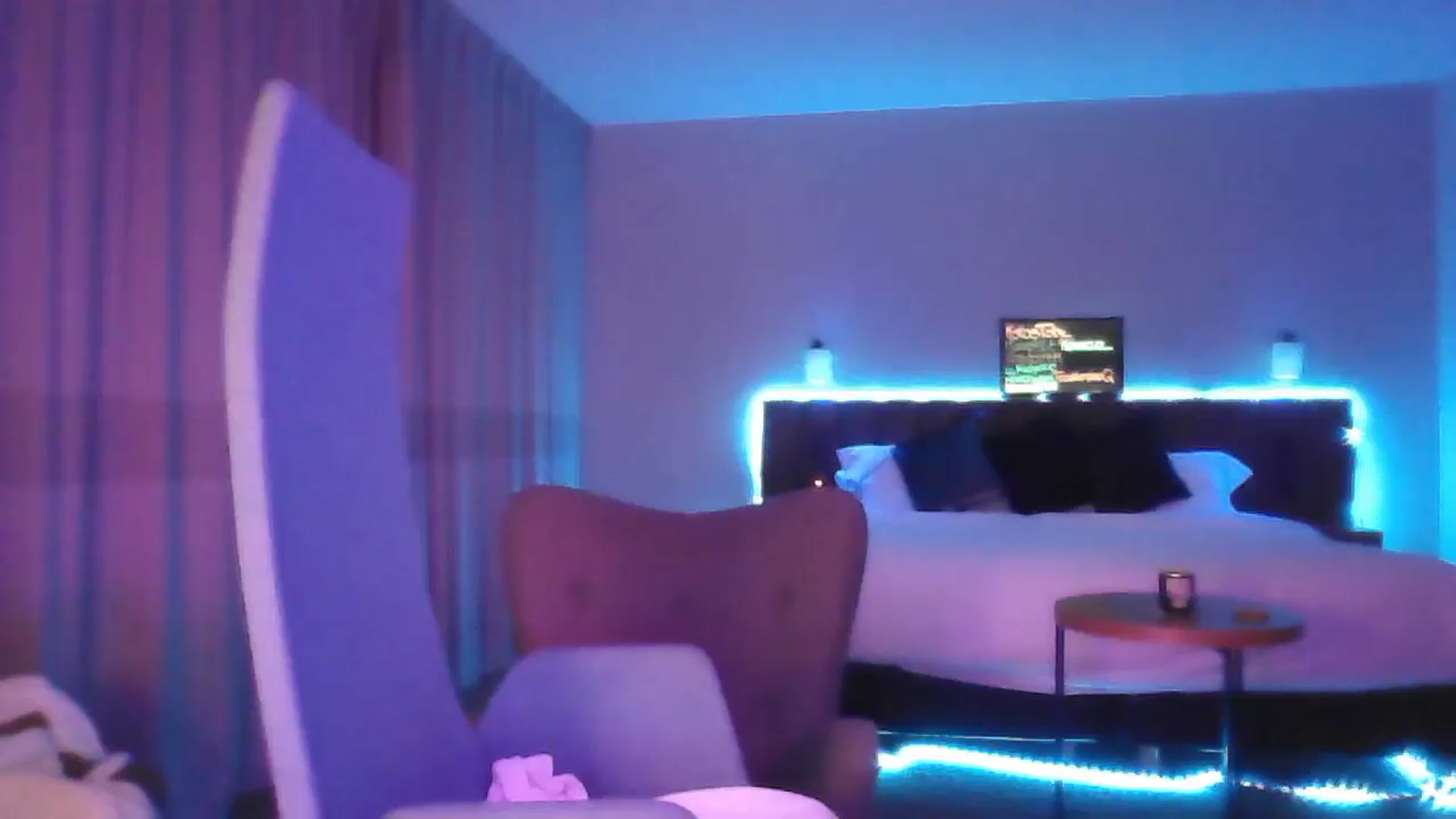 Gallery image thumbnail from DakotaCox's myfreecams stream on, 04/01/2025, 04:07 image 13 of 20