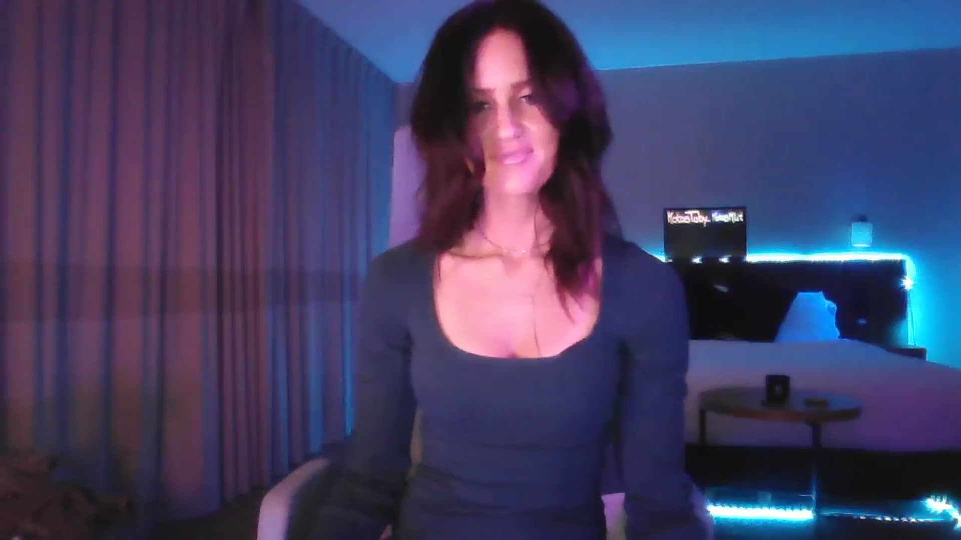 Gallery image thumbnail from DakotaCox's myfreecams stream on, 04/05/2025, 04:17 image 7 of 20