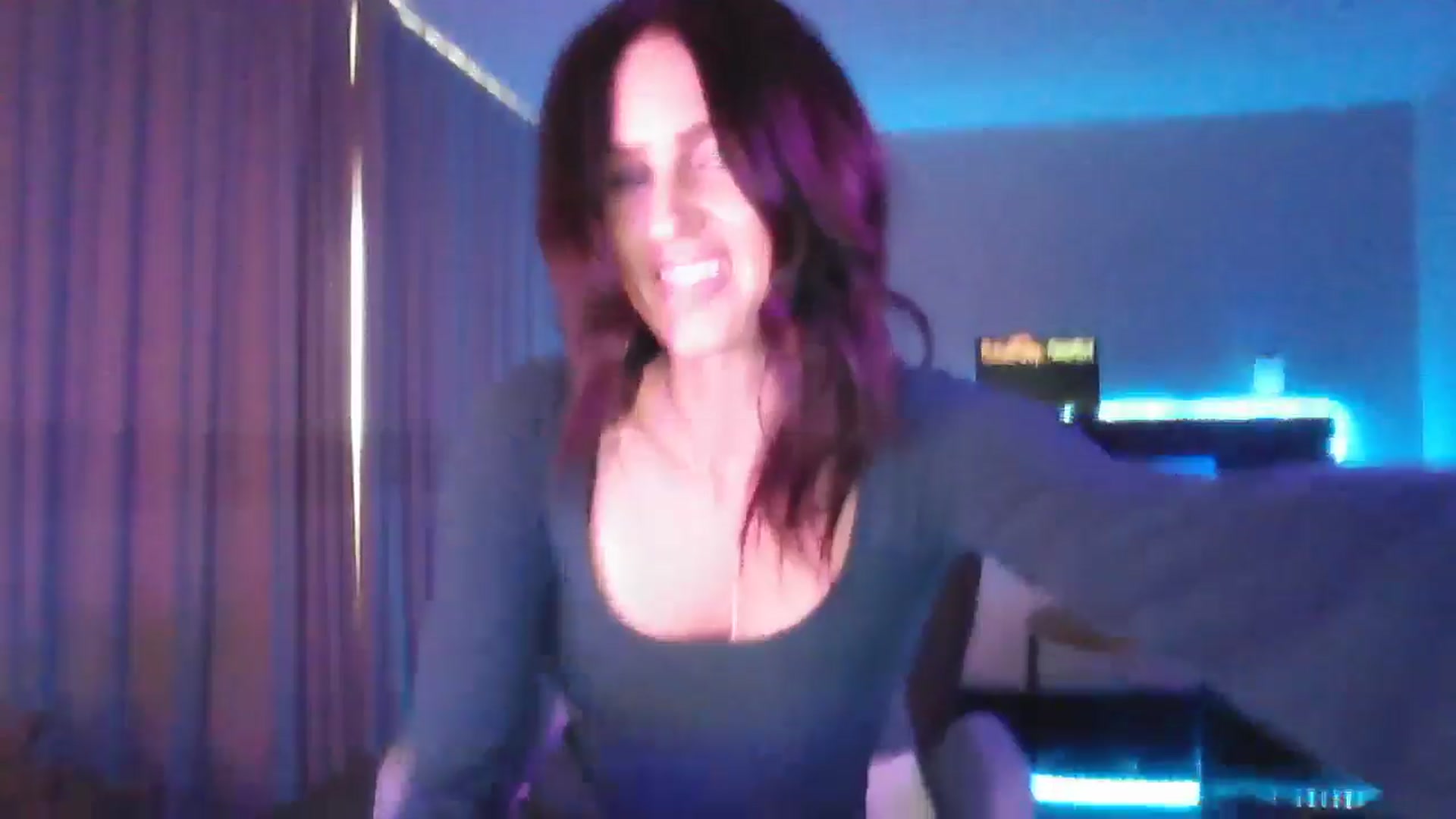 Gallery image thumbnail from DakotaCox's myfreecams stream on, 04/05/2025, 05:31 image 20 of 20