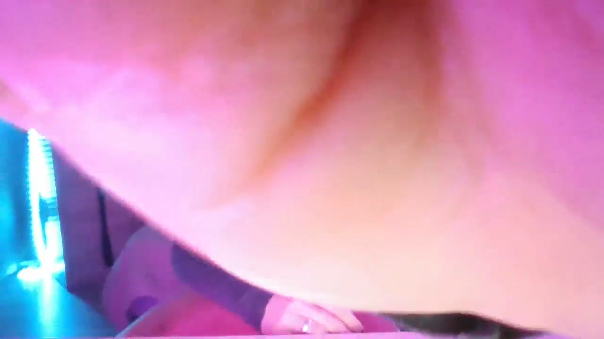 Gallery image thumbnail from DakotaCox's myfreecams stream on, 04/07/2025, 05:25 image 15 of 20