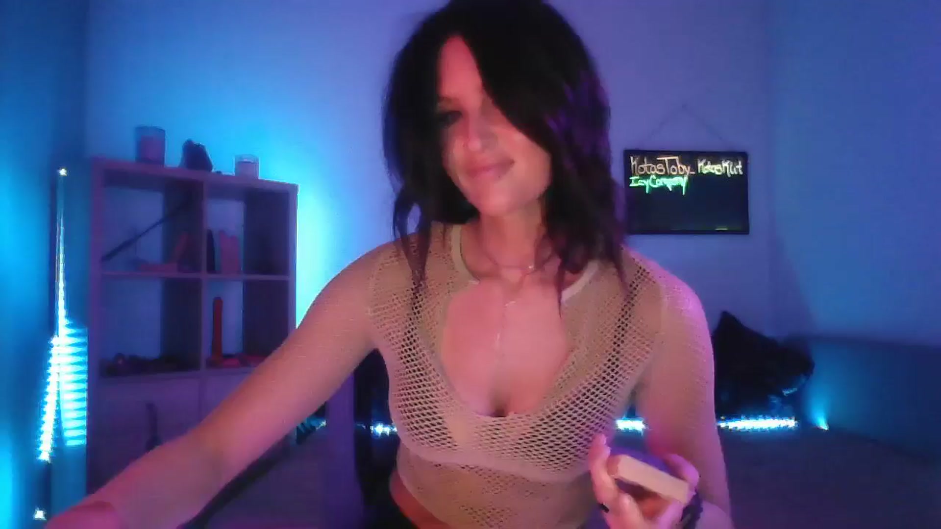 Gallery image thumbnail from DakotaCox's myfreecams stream on, 04/12/2025, 04:35 image 3 of 20