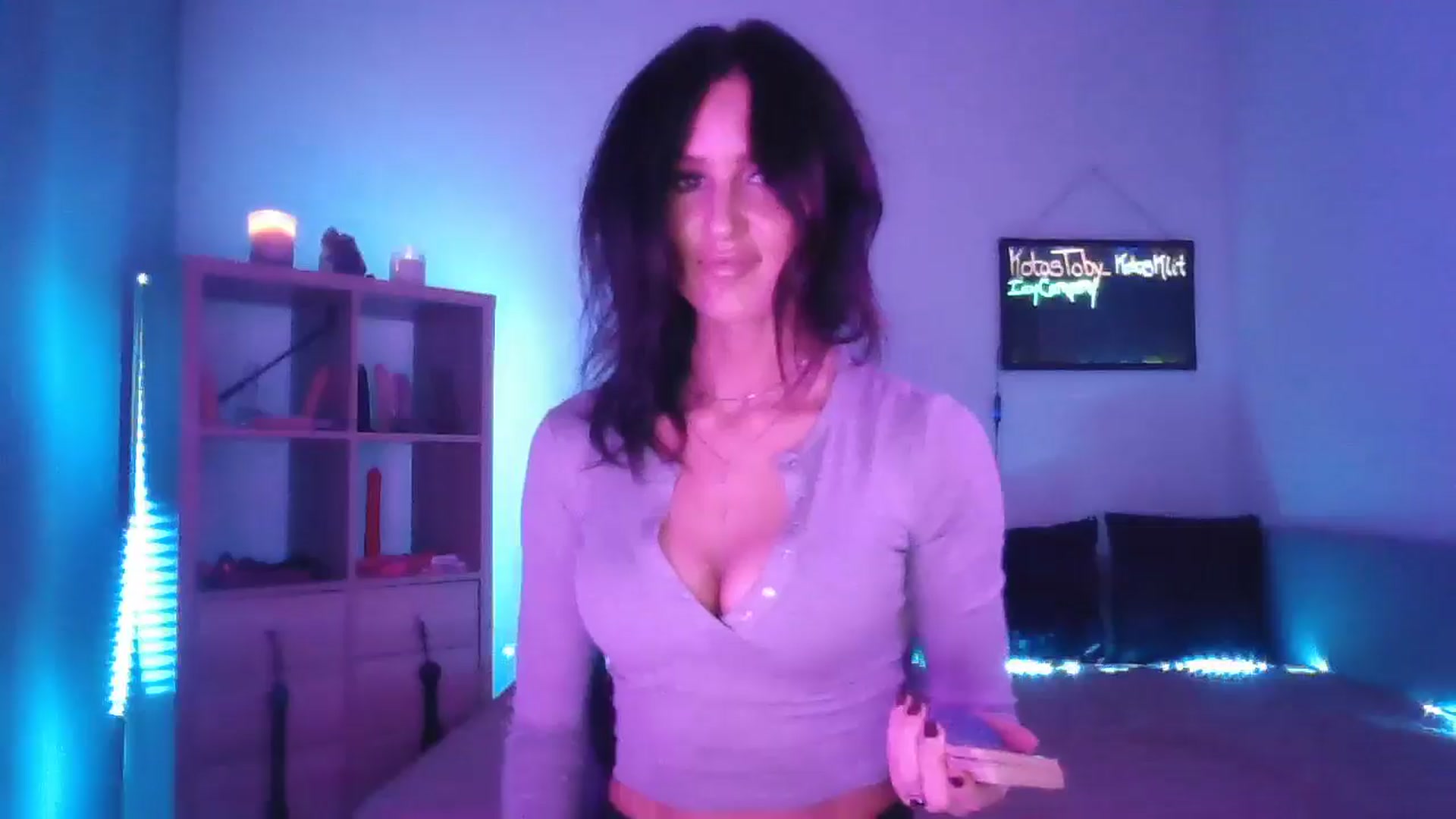 Gallery image thumbnail from DakotaCox's myfreecams stream on, 04/19/2025, 03:10 image 11 of 20