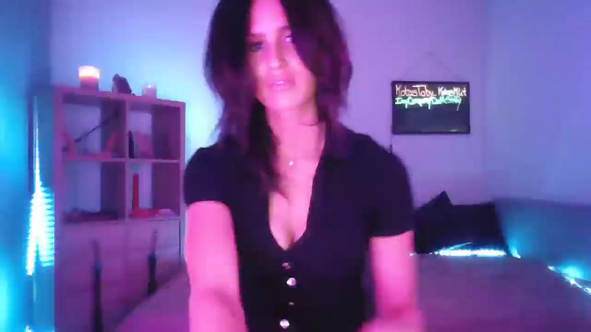Gallery image thumbnail from DakotaCox's myfreecams stream on, 04/20/2025, 03:51 image 3 of 20